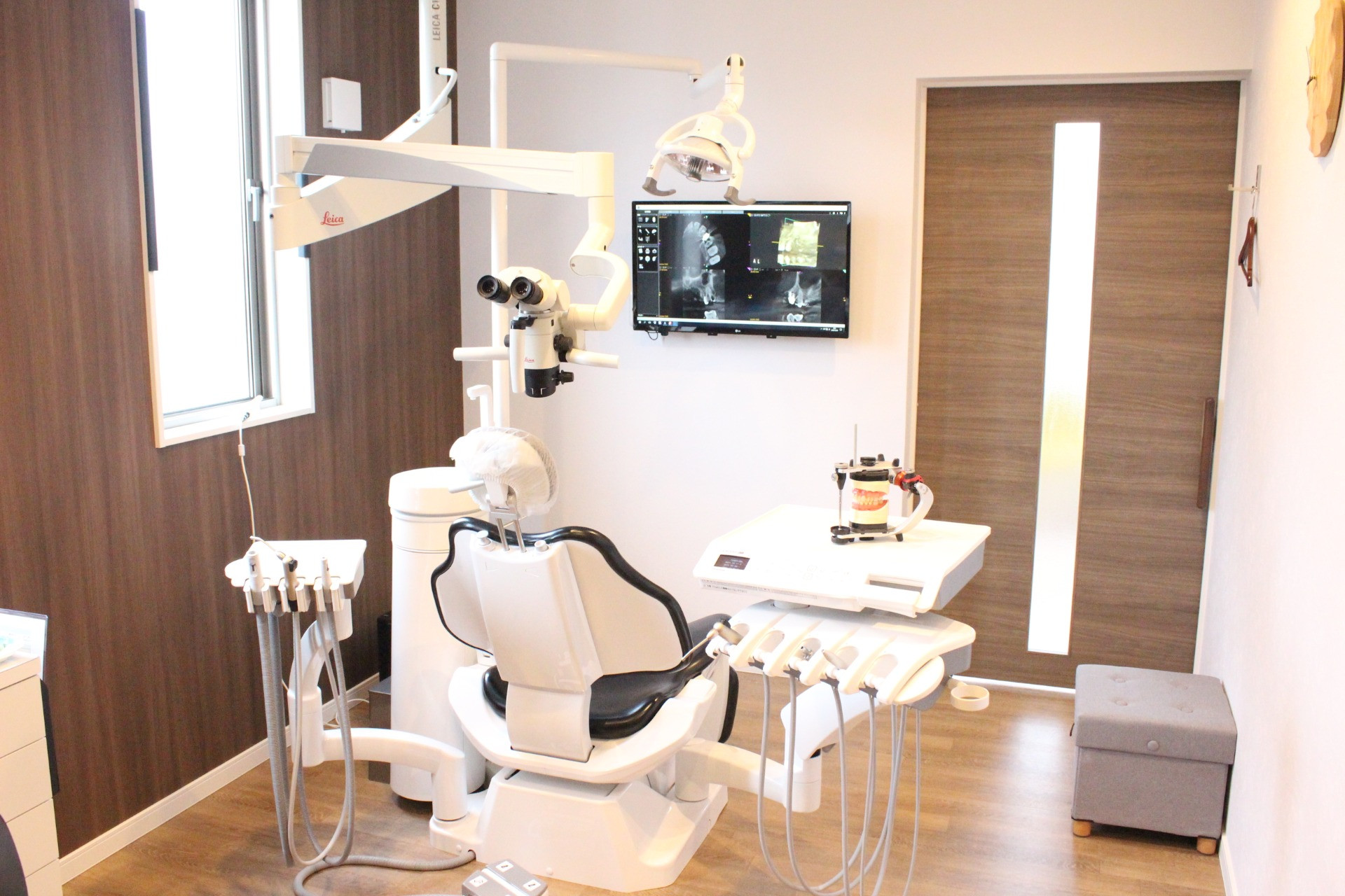 流山でセラミックスを用いた被せ物の治療をしております